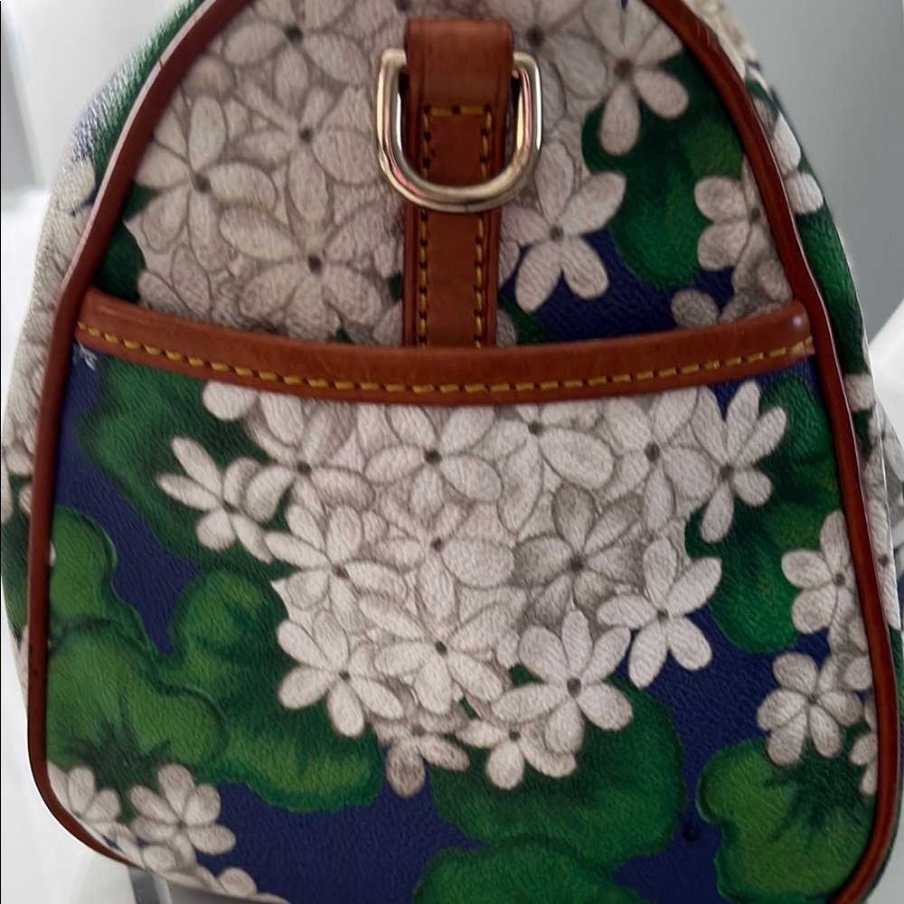 Dooney & Bourke Green and White Satchel with Leather Trim - Picture 5 of 10